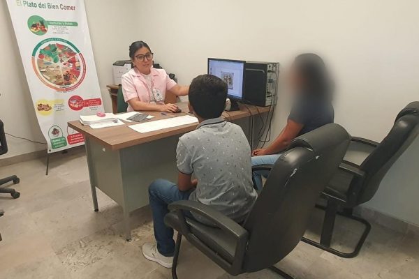 Promueve IMSS Veracruz Sur hábitos saludables mediante estrategia NutrIMSS