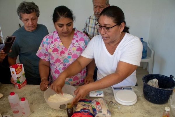 Imparte Fomento Agropecuario taller en elaboración de jabones artesanales