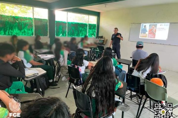 Imparte UECS pláticas preventivas relacionadas a los delitos de engaño telefónico y extorsión en sus diferentes modalidades
