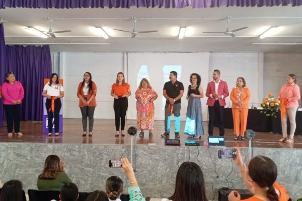 IMMUJERES imparte conferencias en el marco del Día Naranja