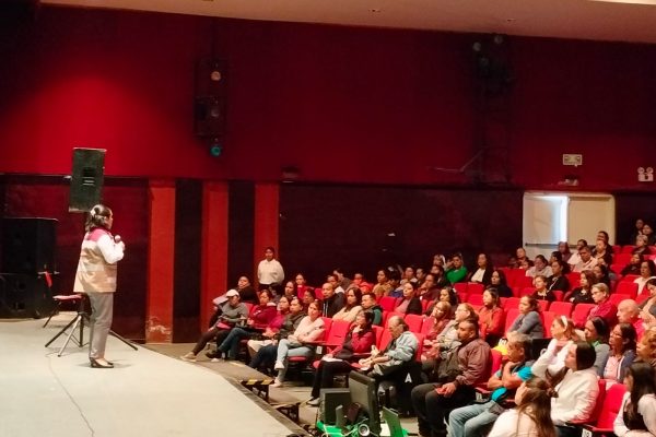 SIPINNA refuerza Derechos de los niños con plática a padres y tutores